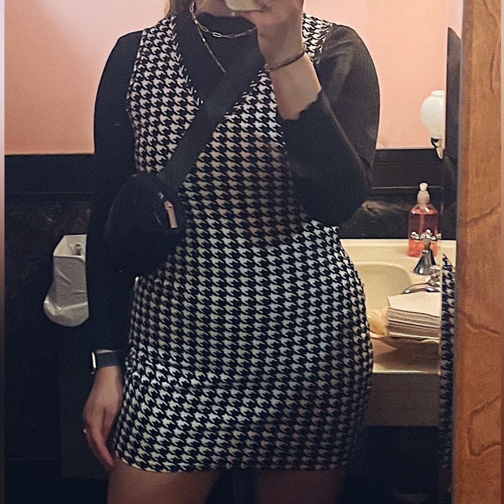 SHEIN Black and White Houndstooth Long Sleeve Dress